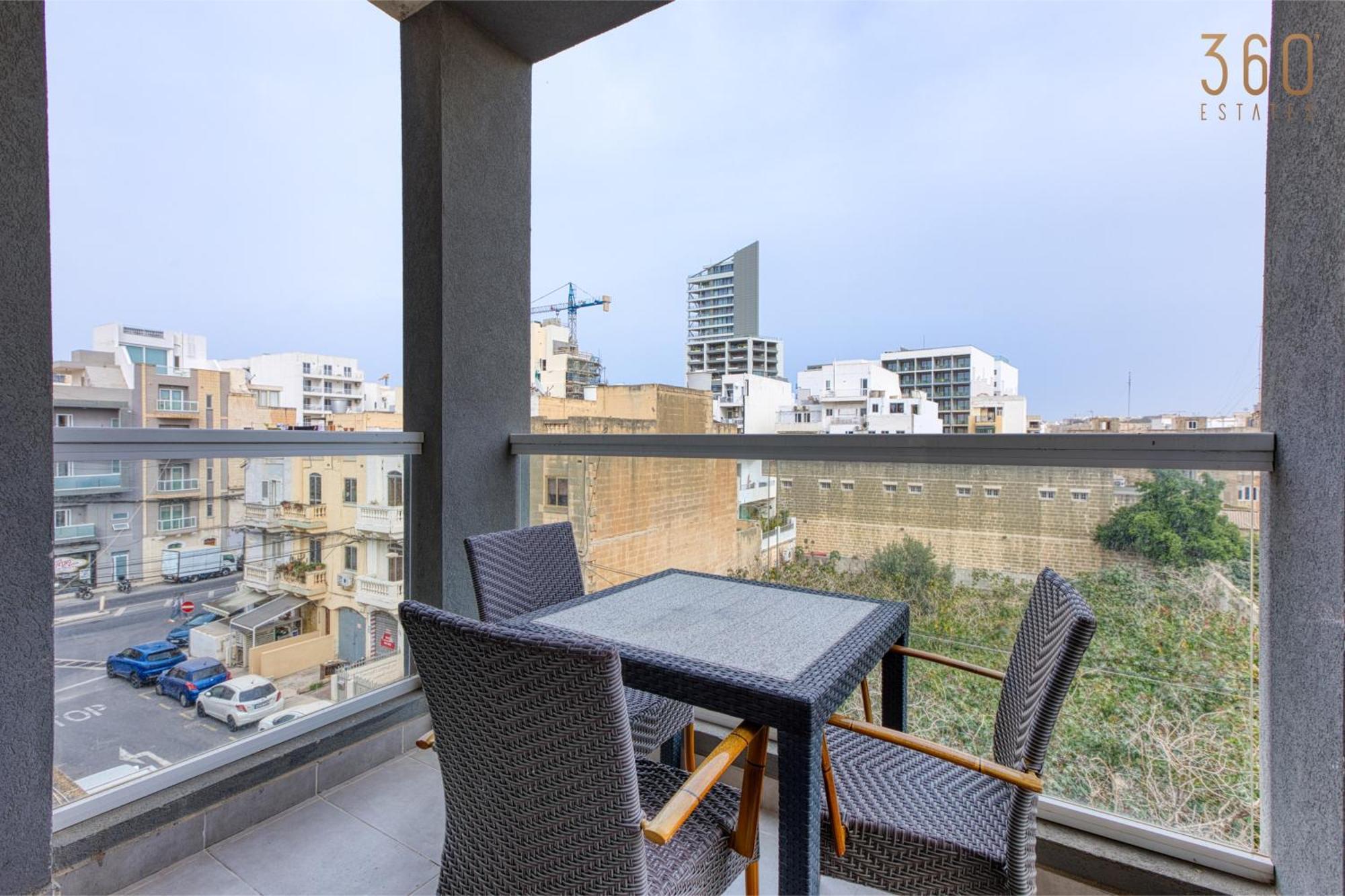A Lovely 3 Bedroom, 3 Baths Home In The Centre Of Gzira By 360 Estates Luaran gambar