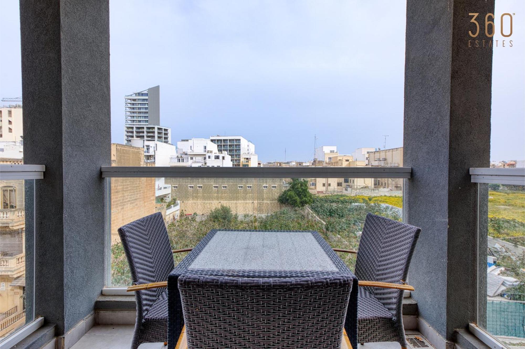 A Lovely 3 Bedroom, 3 Baths Home In The Centre Of Gzira By 360 Estates Luaran gambar